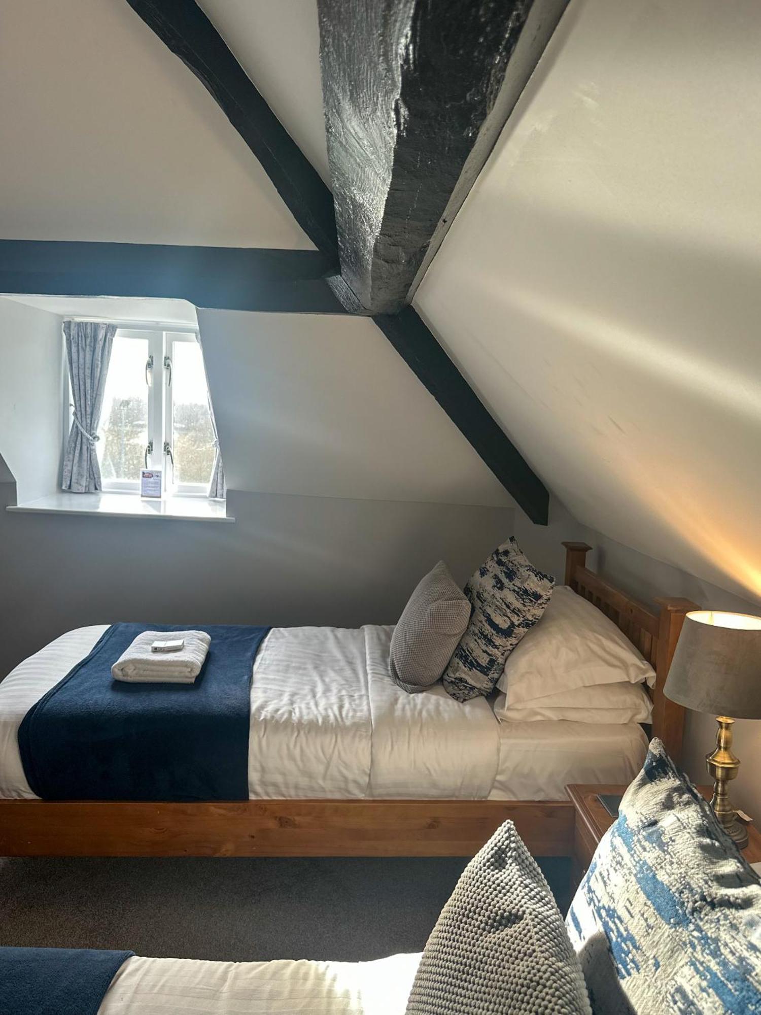 The Corbet Arms Hotel Uffington  Room photo